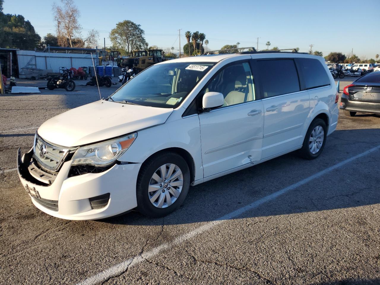 2012 VOLKSWAGEN ROUTAN SEL