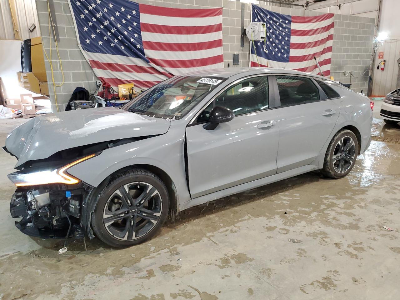 2023 KIA K5 GT LINE