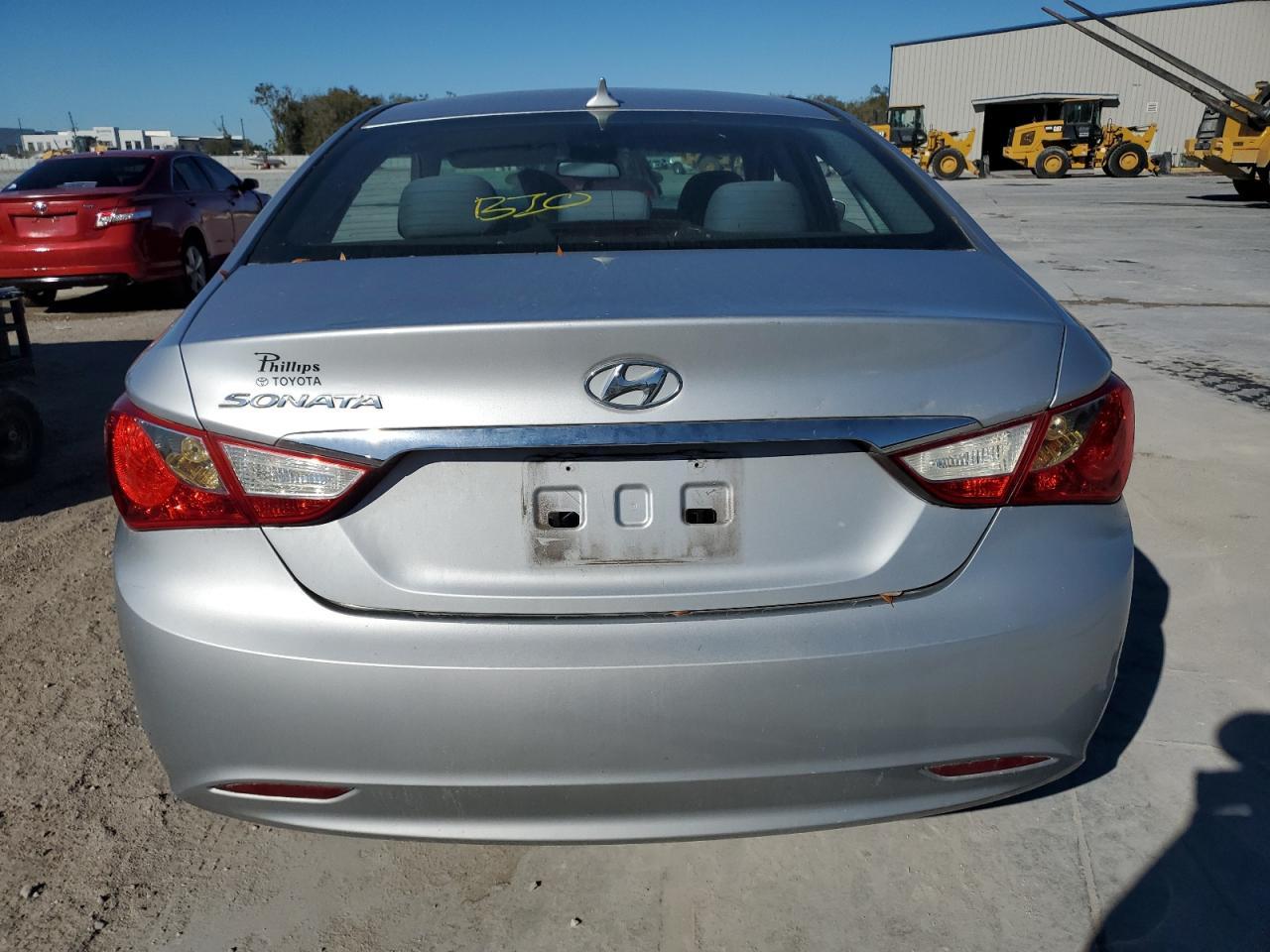 2013 HYUNDAI SONATA GLS - Фото 6