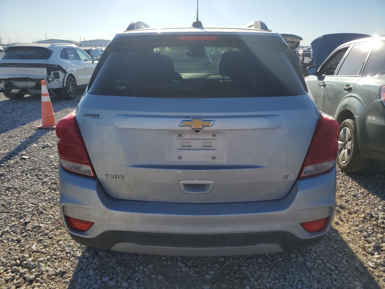 2018 CHEVROLET TRAX 1LT - Фото 6