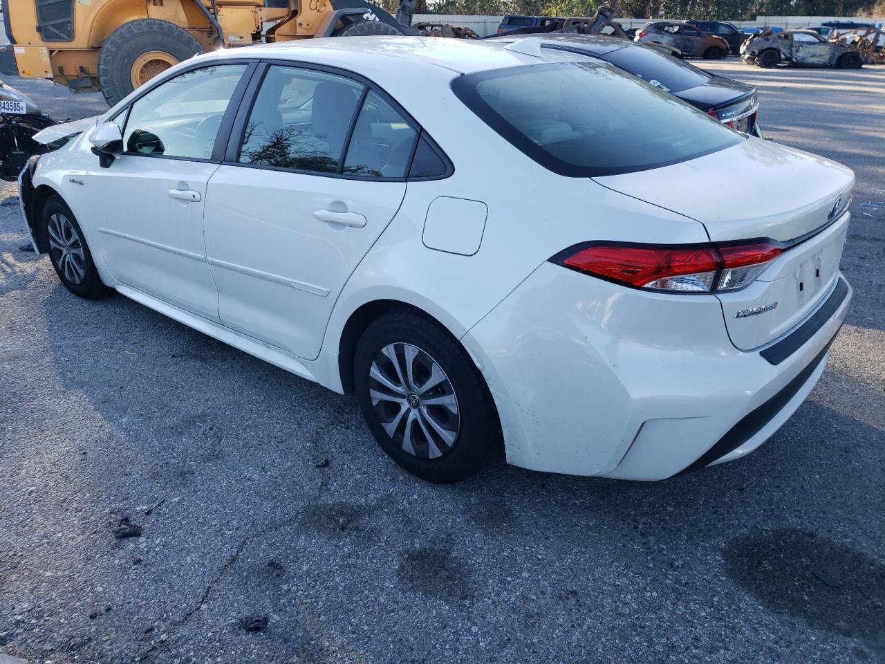 2021 TOYOTA COROLLA LE - Image 2