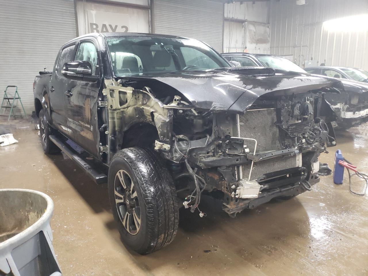 2016 TOYOTA TACOMA DOU - Image 4