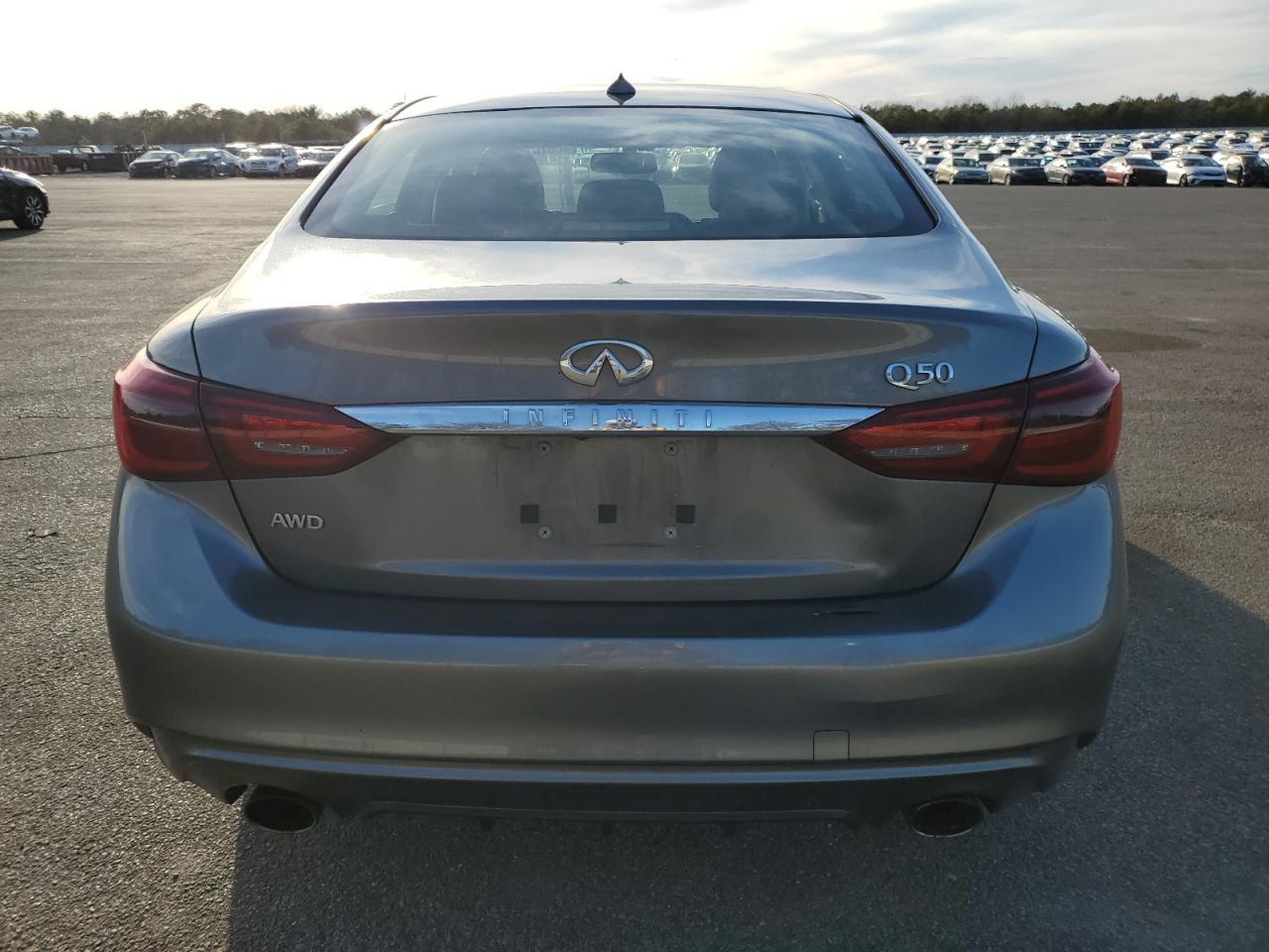2018 INFINITI Q50 LUXE - Image 6