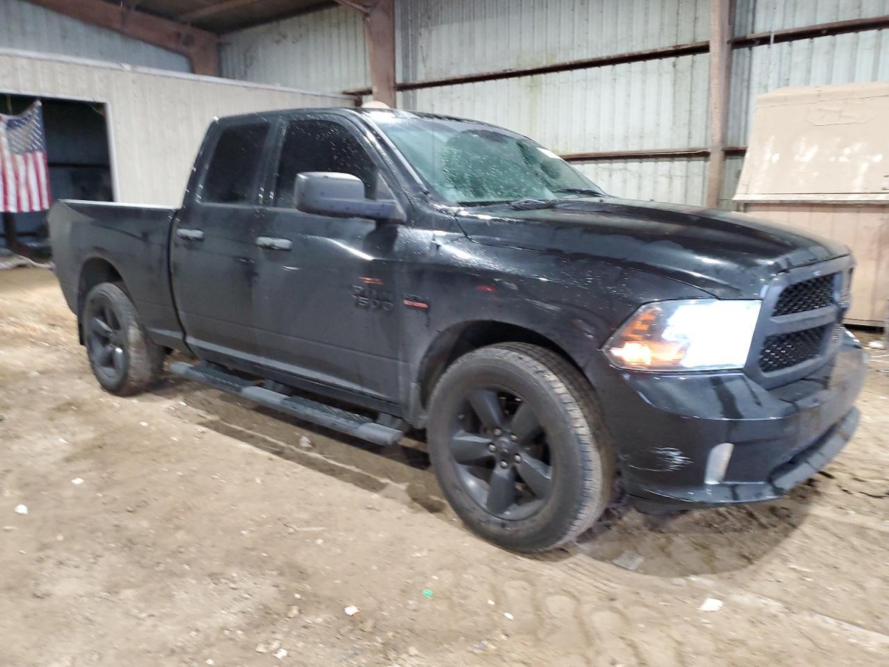 2017 RAM 1500 ST - Фото 4