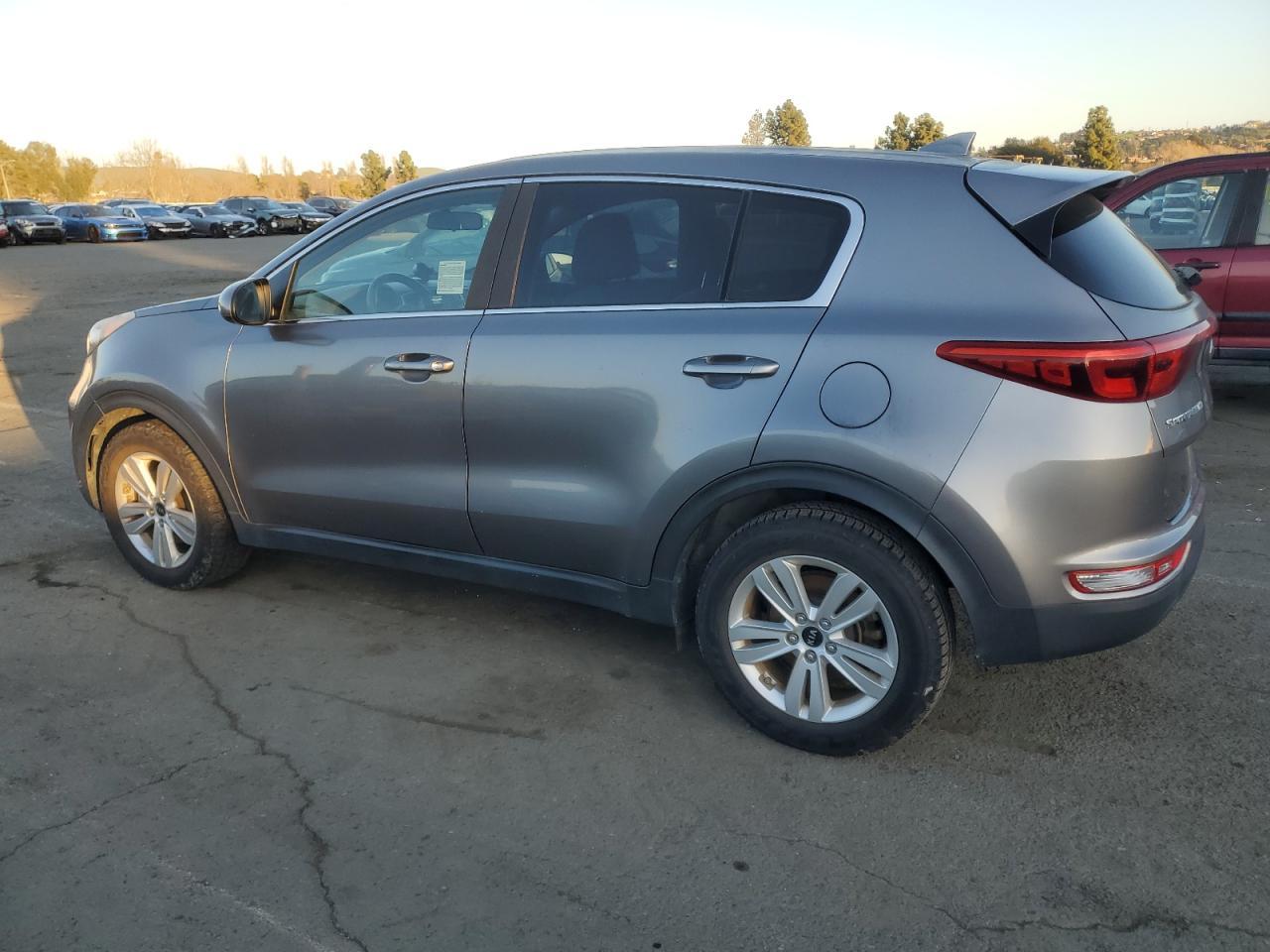 2017 KIA SPORTAGE L - Image 2