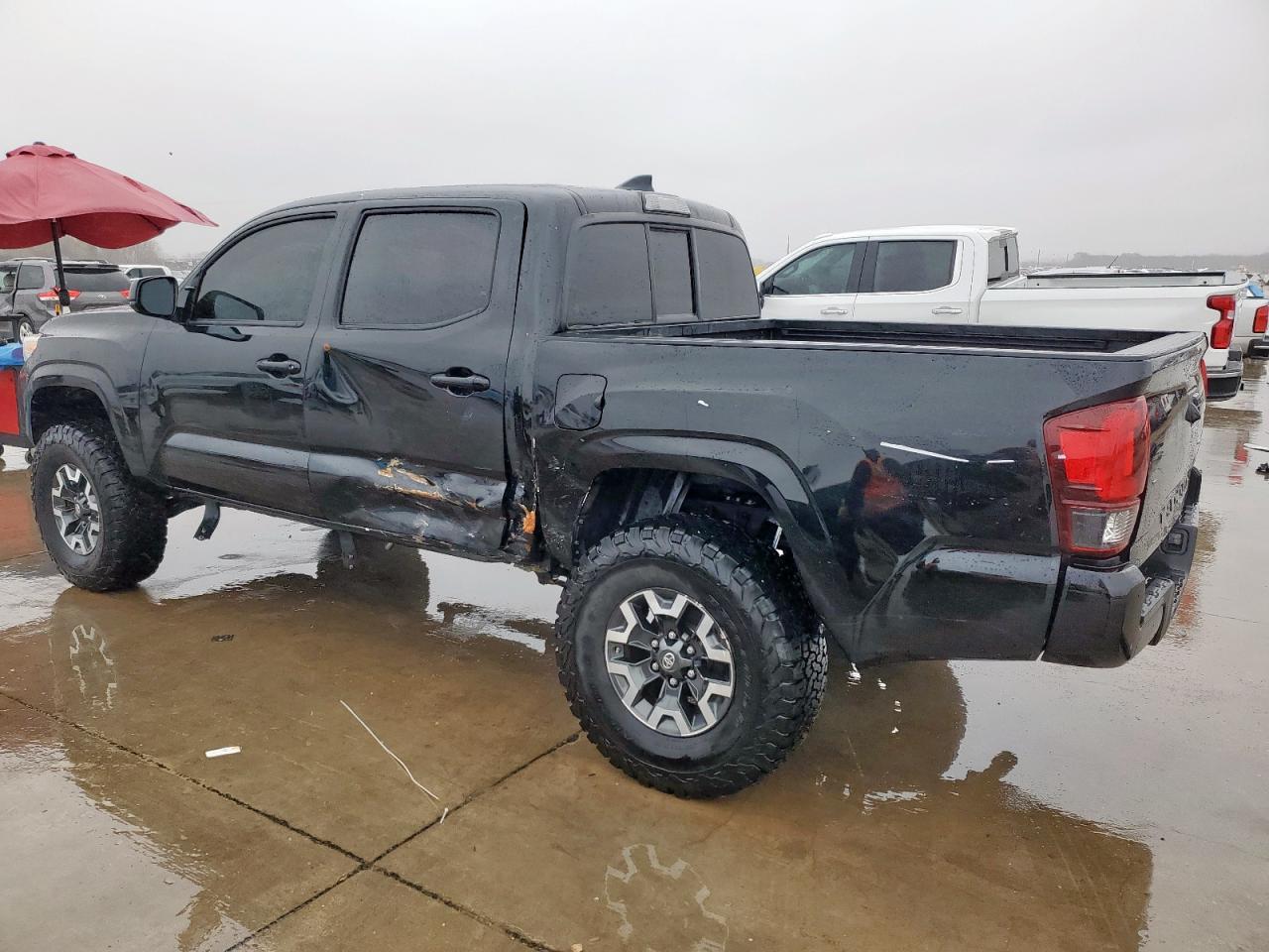 2018 TOYOTA TACOMA DOU - Image 2