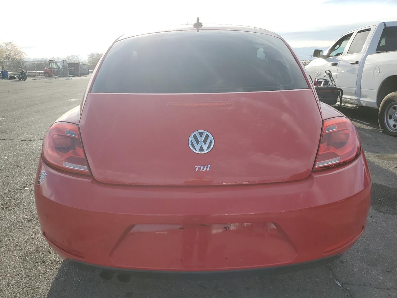 2014 VOLKSWAGEN BEETLE - Image 6