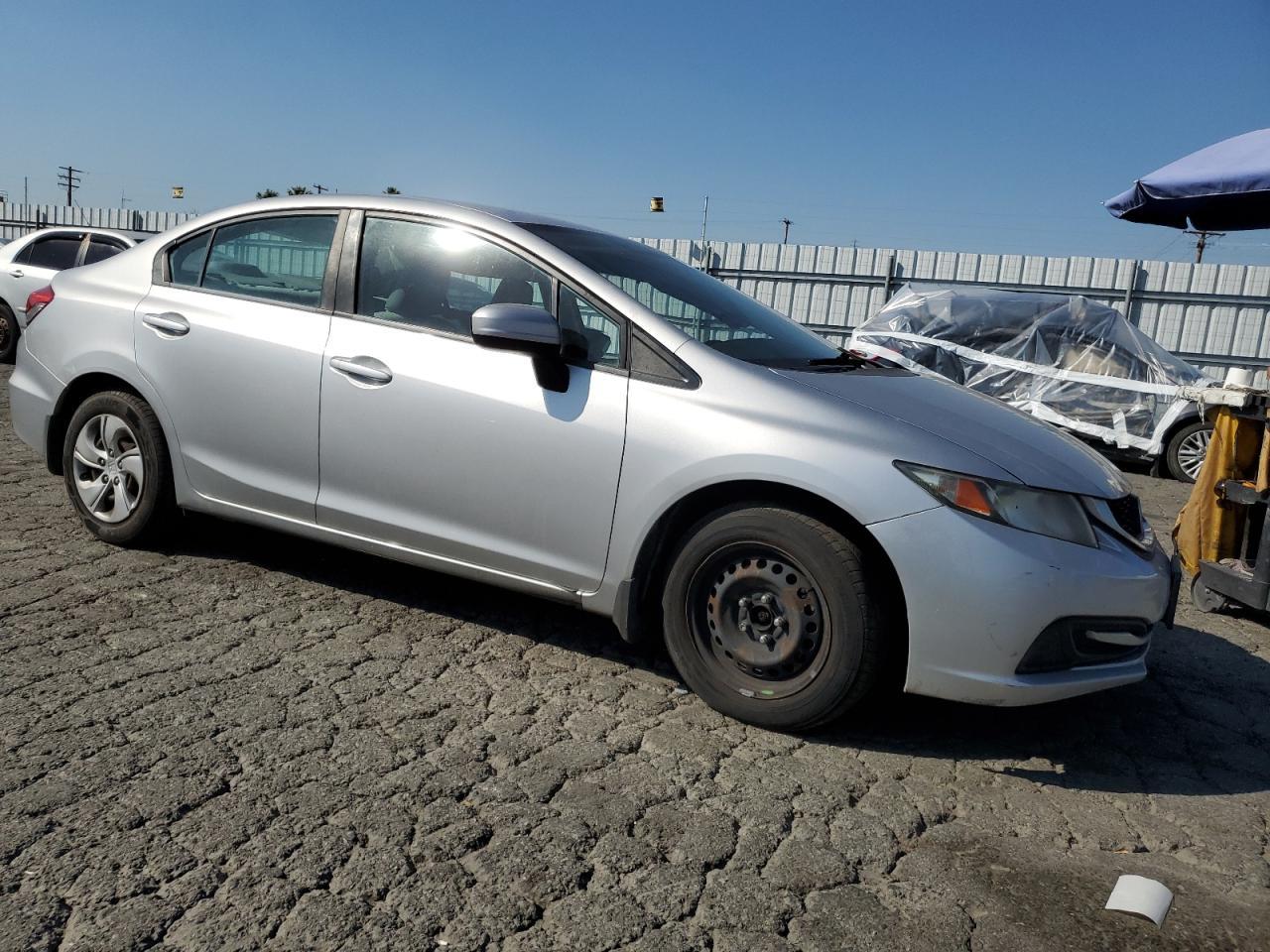 2015 HONDA CIVIC LX - Image 4