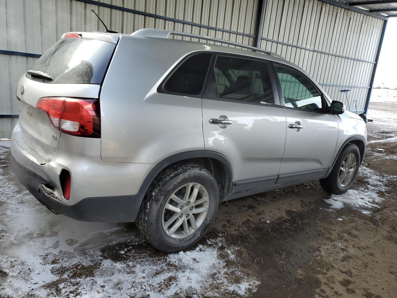 2015 KIA SORENTO LX - Image 3