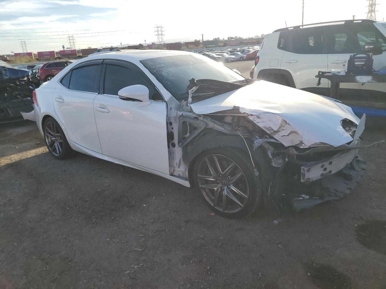 2018 LEXUS IS 300 - Фото 4