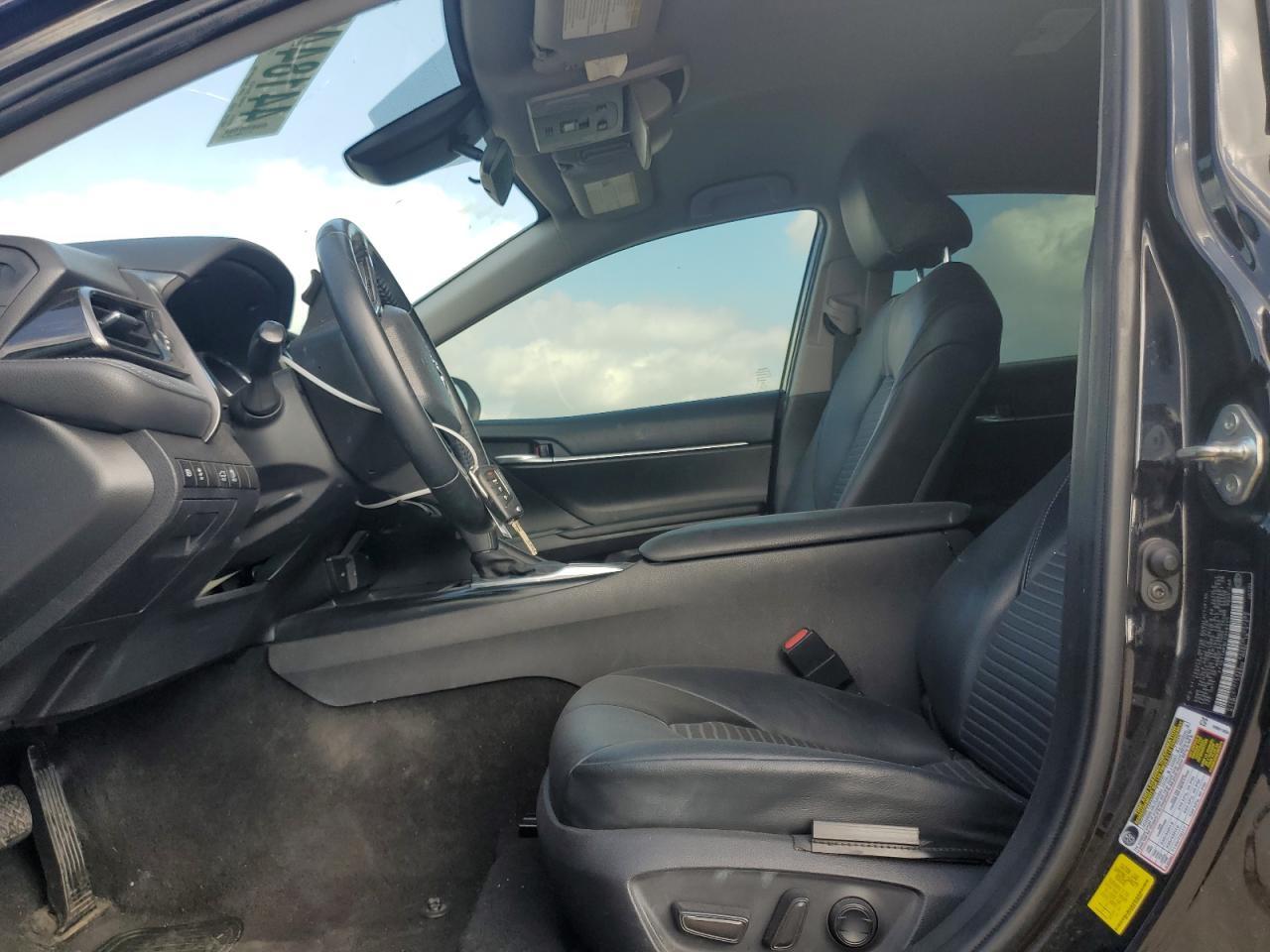 2020 TOYOTA CAMRY SE - Image 7
