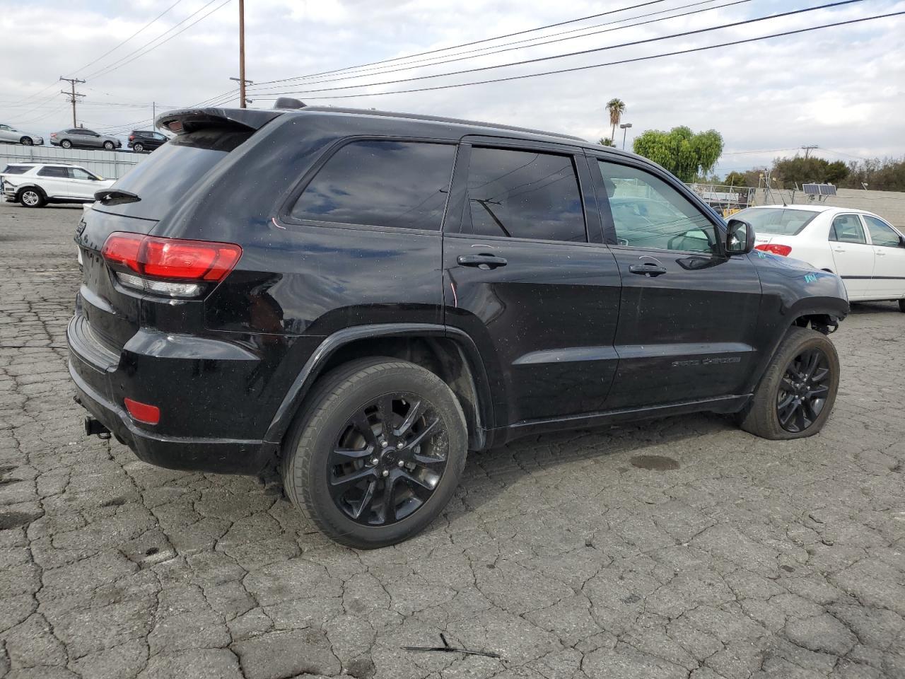 2018 JEEP GRAND CHER - Image 3