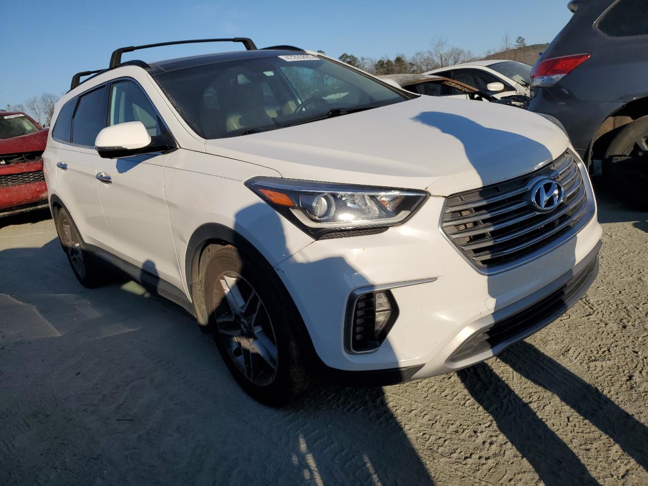 2017 HYUNDAI SANTA FE S - Image 4
