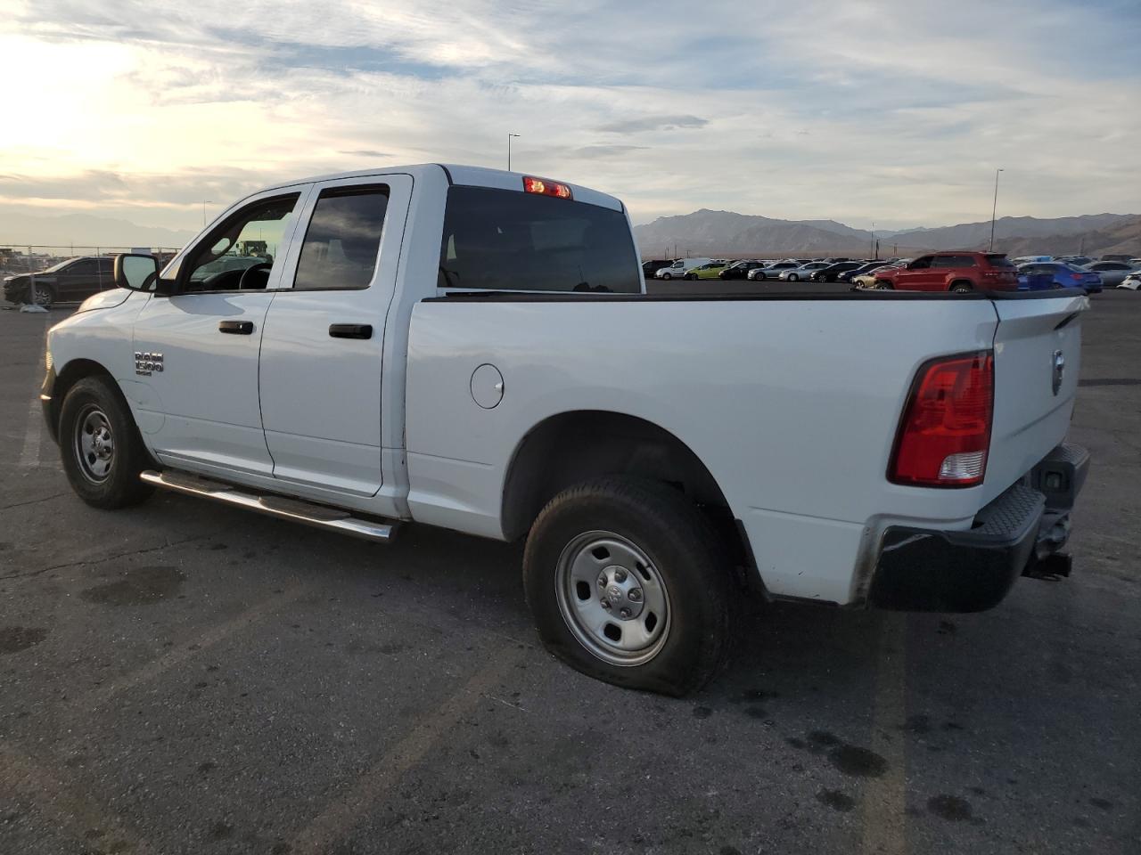 2019 RAM 1500 CLASS - Фото 2