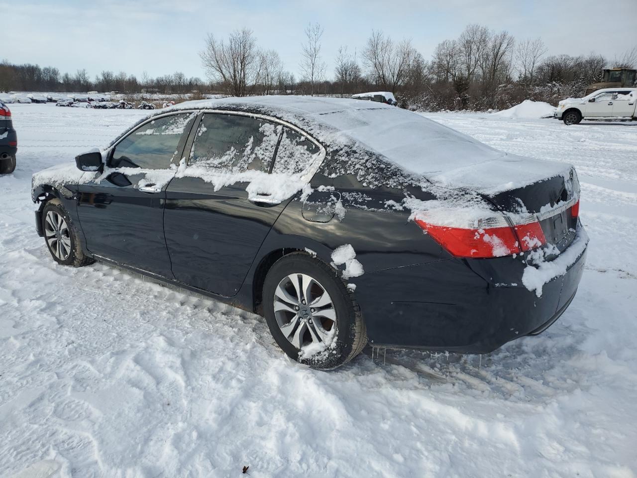 2014 HONDA ACCORD LX - Фото 2