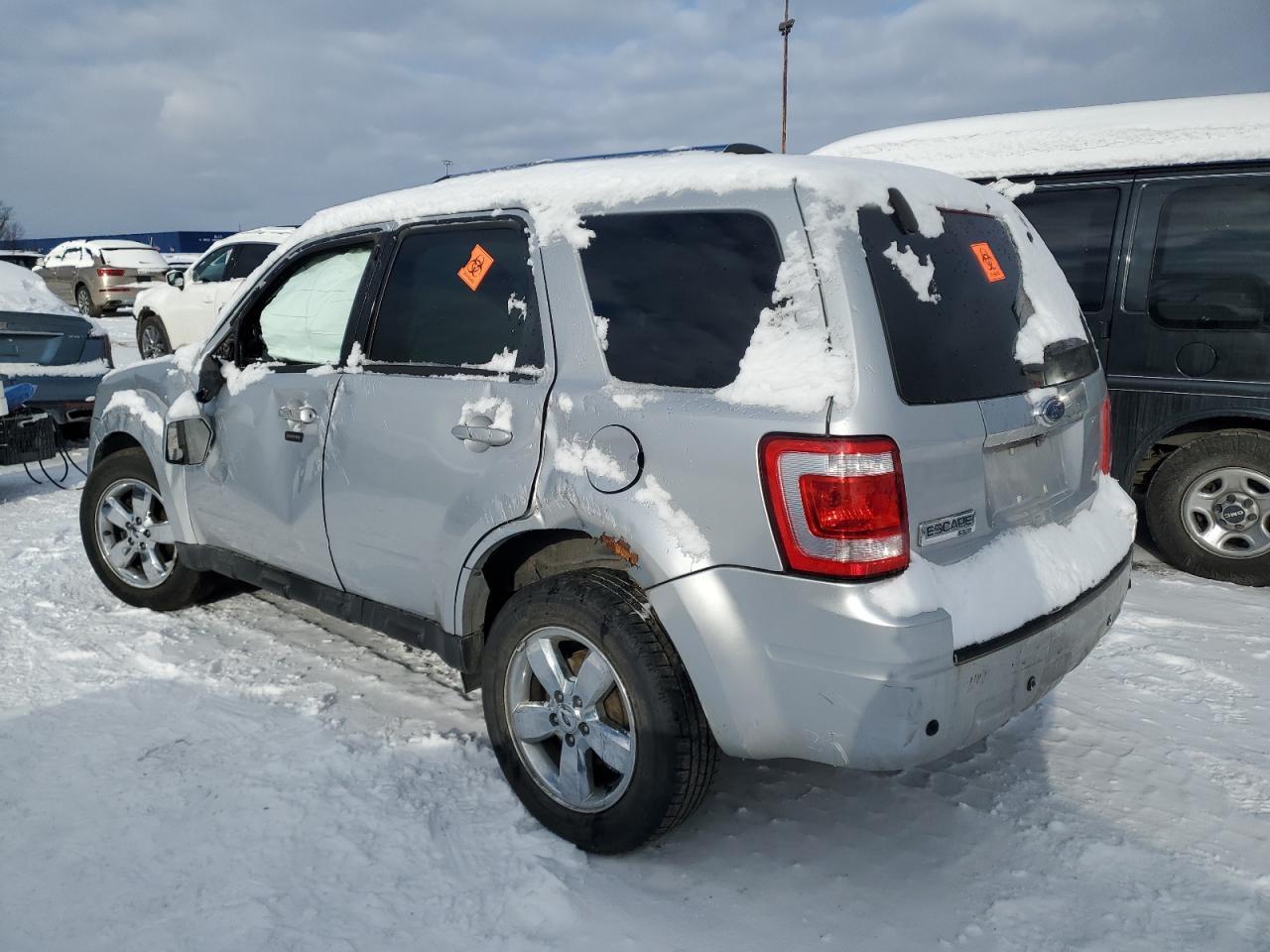 2012 FORD ESCAPE LIM - Image 2
