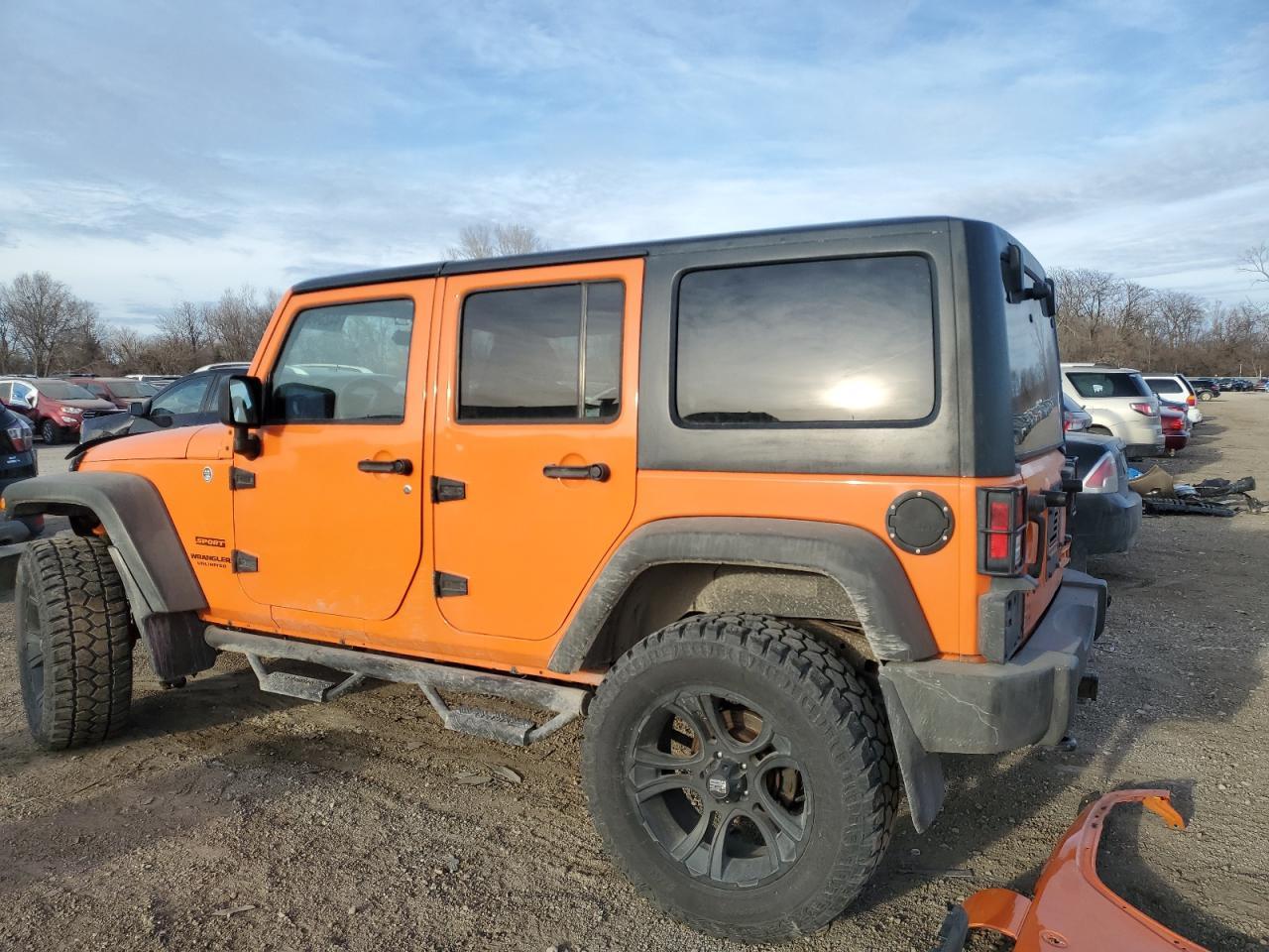 2012 JEEP WRANGLER U - Image 2