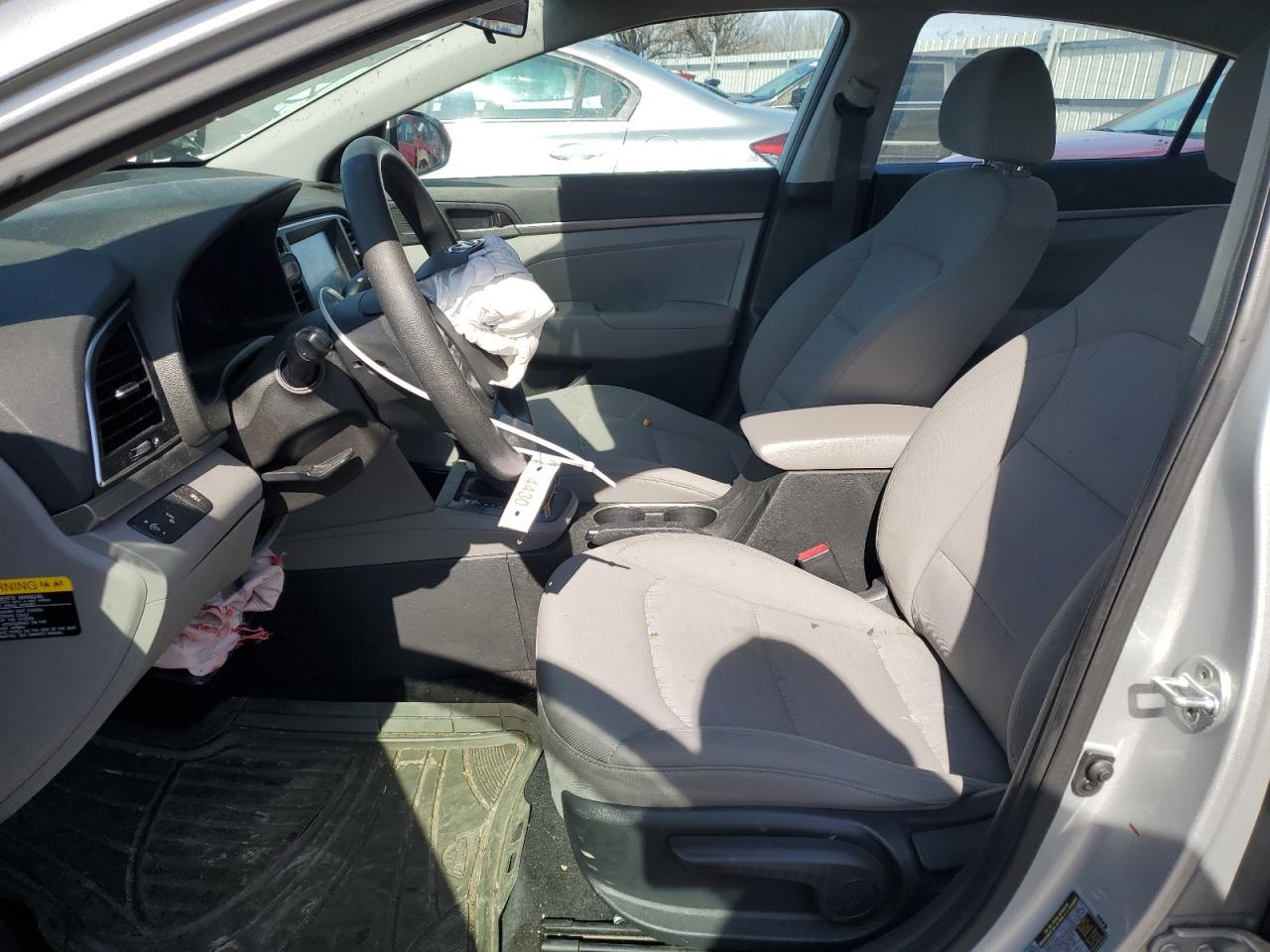 2018 HYUNDAI ELANTRA SE - Image 7