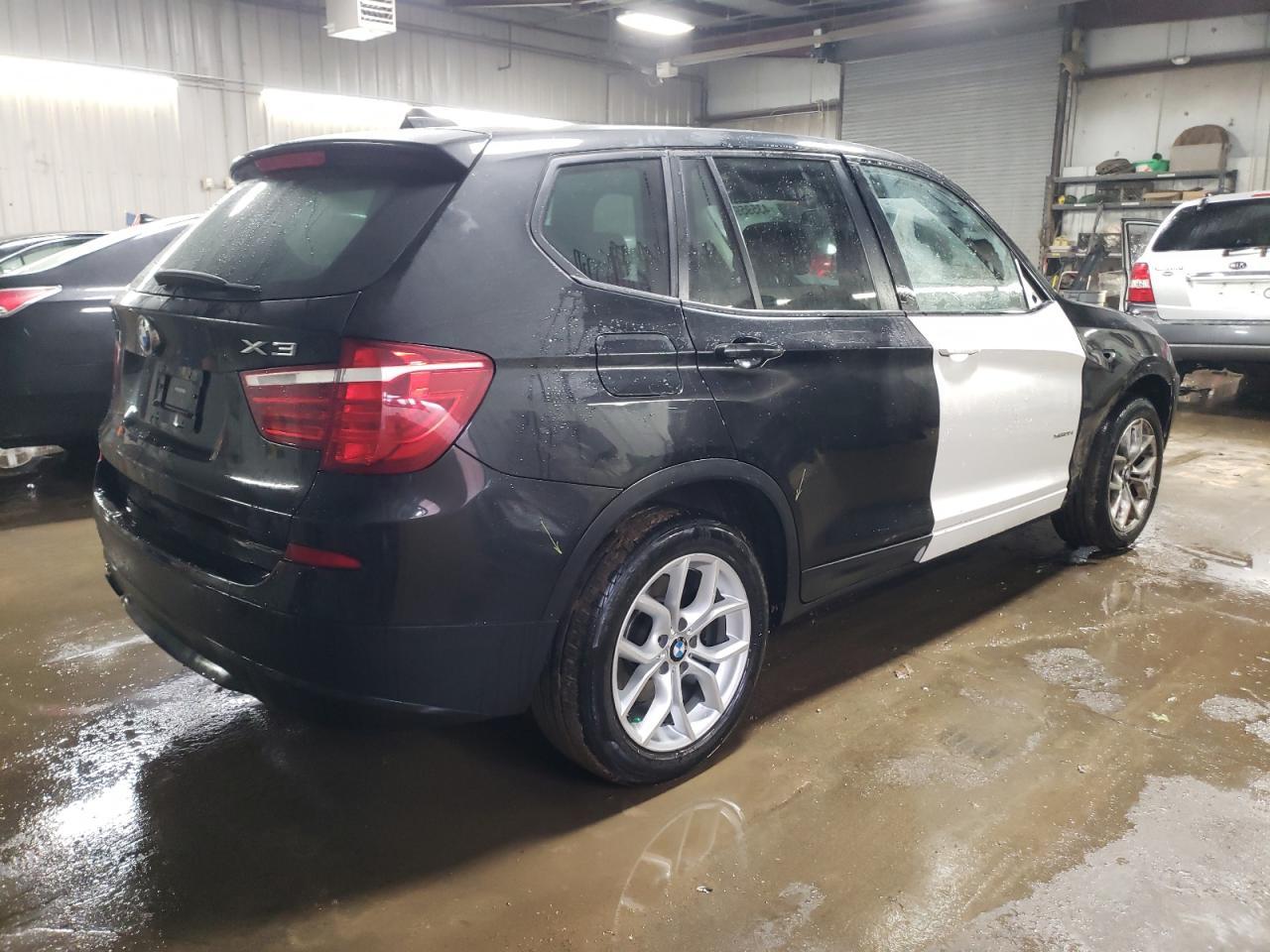 2014 BMW X3 XDRIVE3 - Image 3