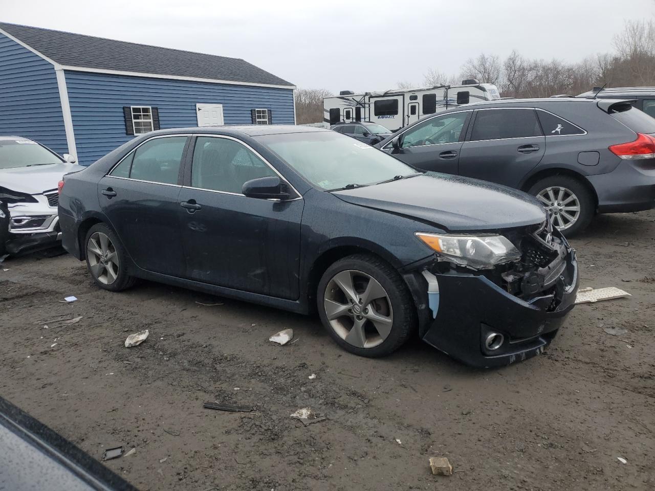 2014 TOYOTA CAMRY L - Image 4