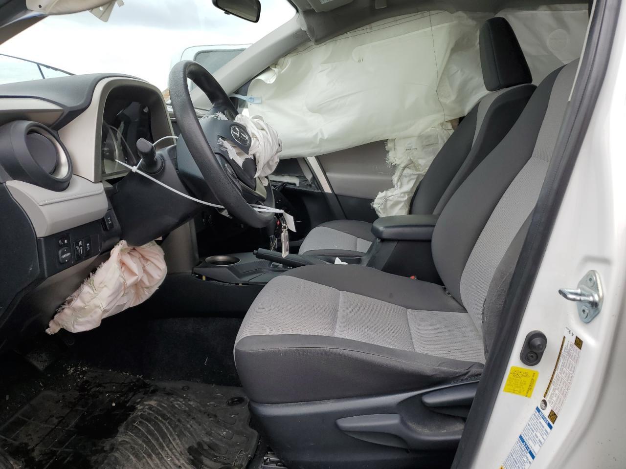 2014 TOYOTA RAV4 LE - Фото 7