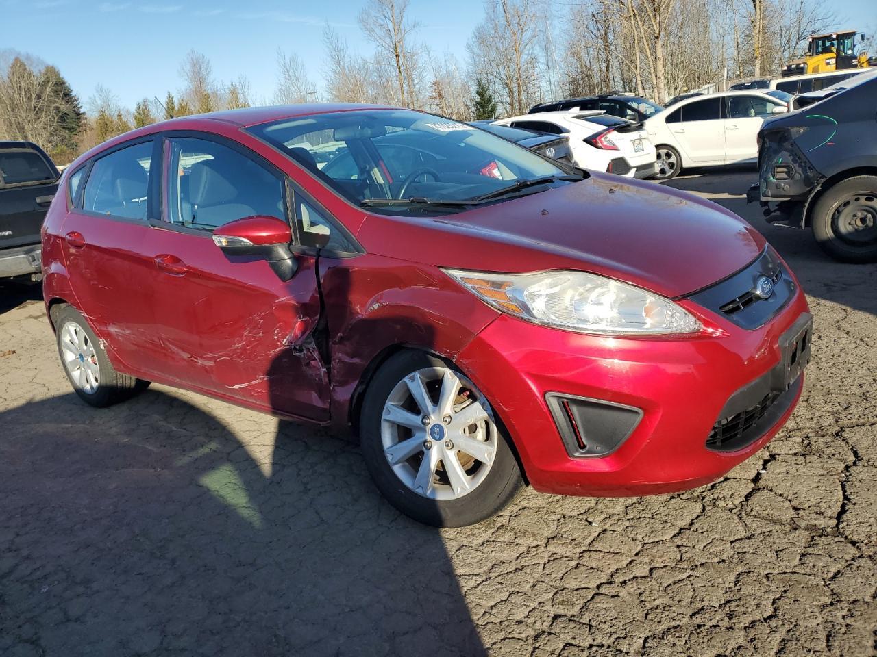 2013 FORD FIESTA SE - Image 4