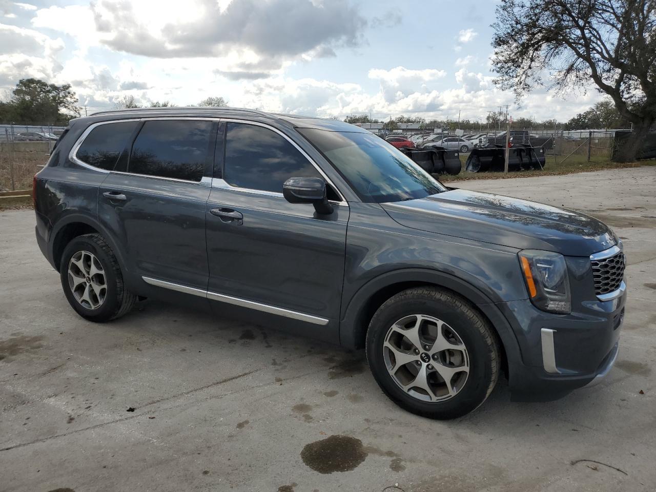2020 KIA TELLURIDE - Image 4