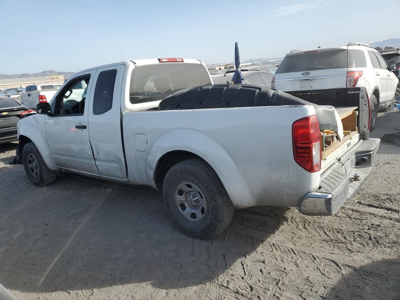 2016 NISSAN FRONTIER S - Image 2