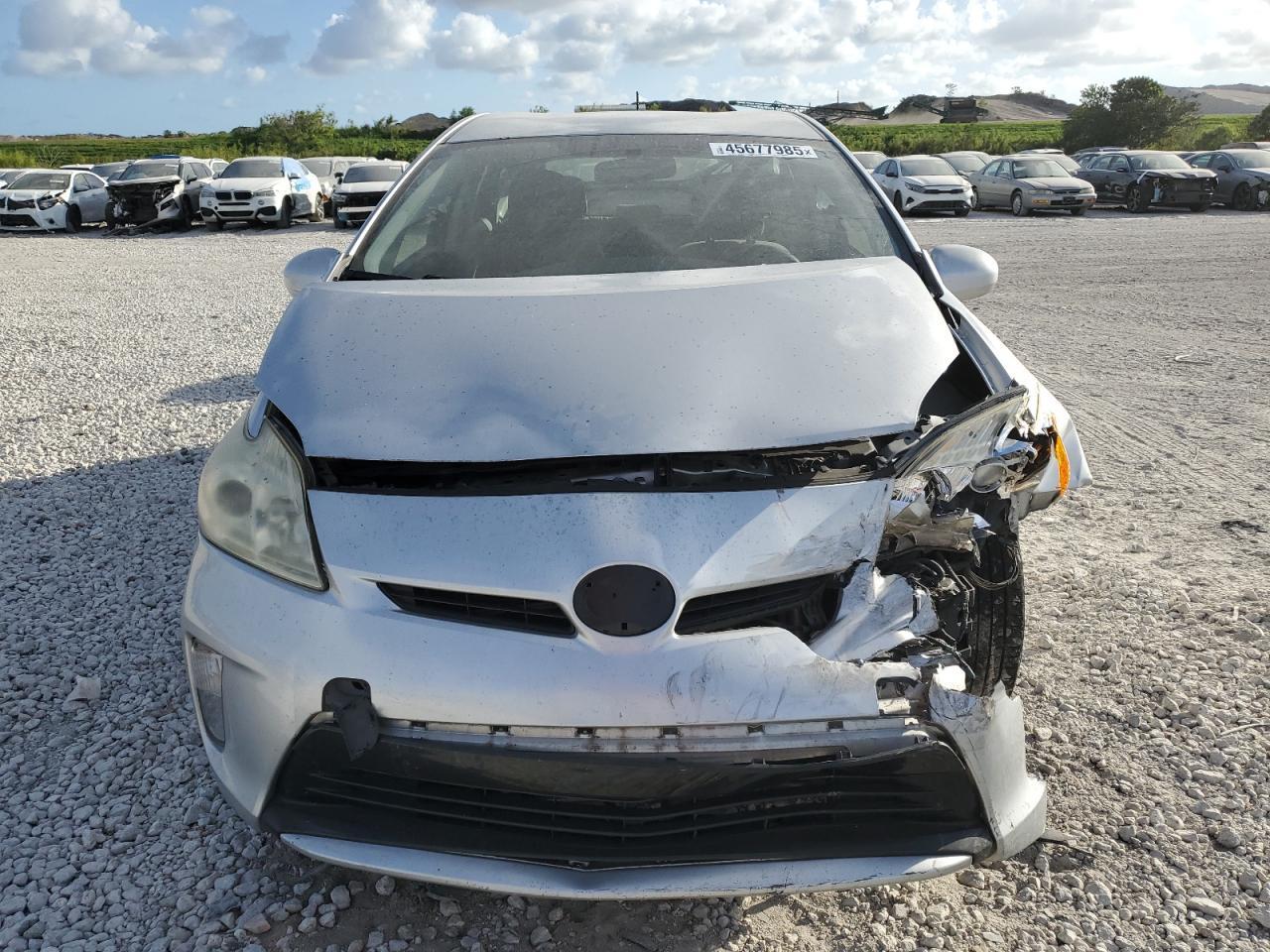 2015 TOYOTA PRIUS - Фото 5
