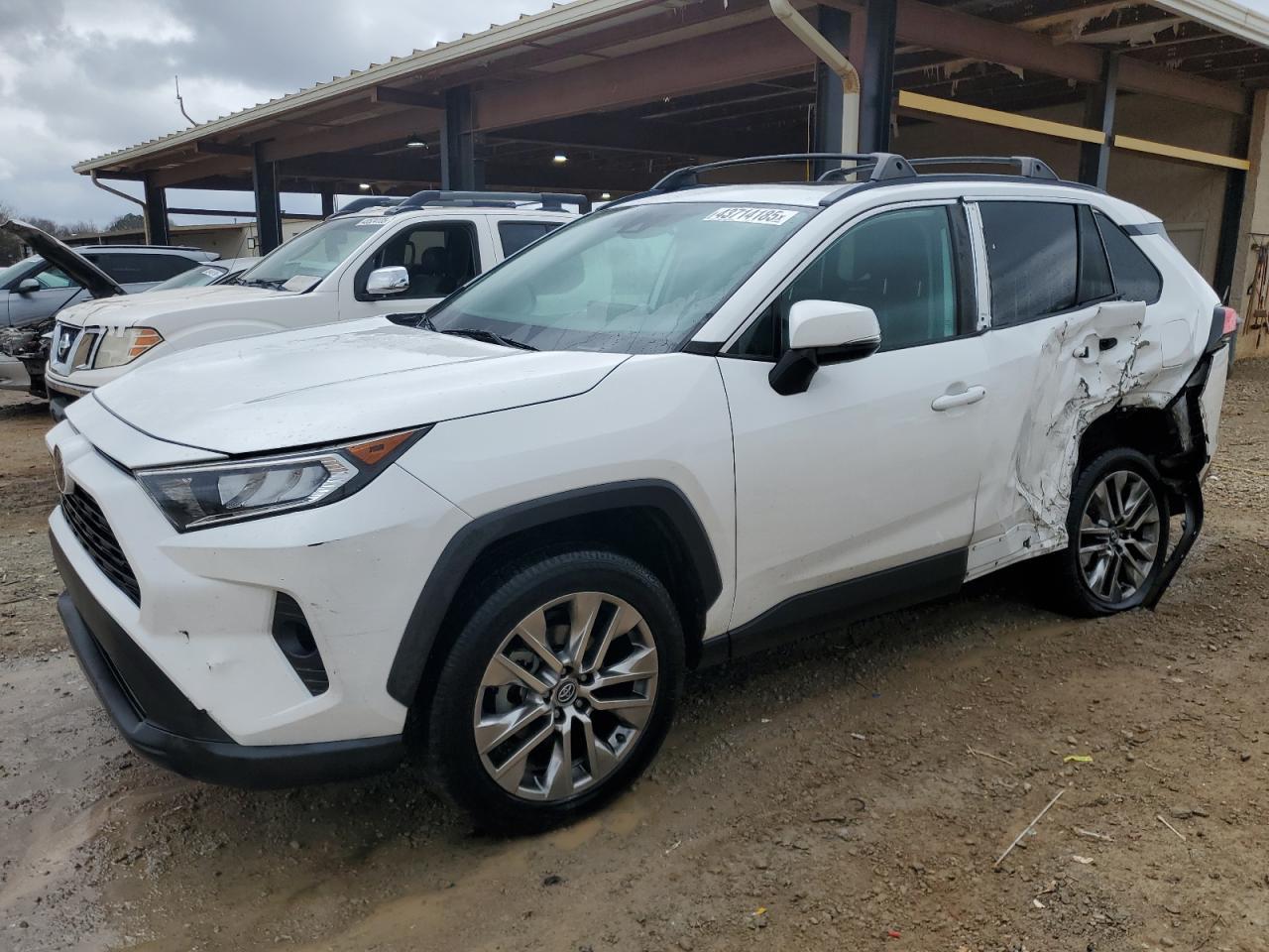 2020 TOYOTA RAV4 XLE P