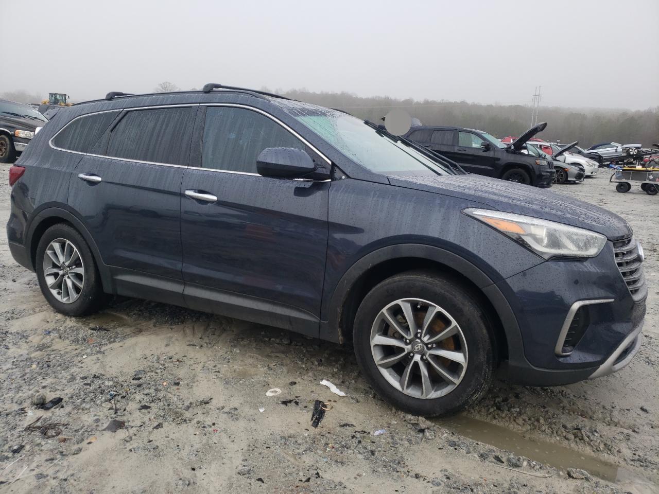 2017 HYUNDAI SANTA FE S - Image 4