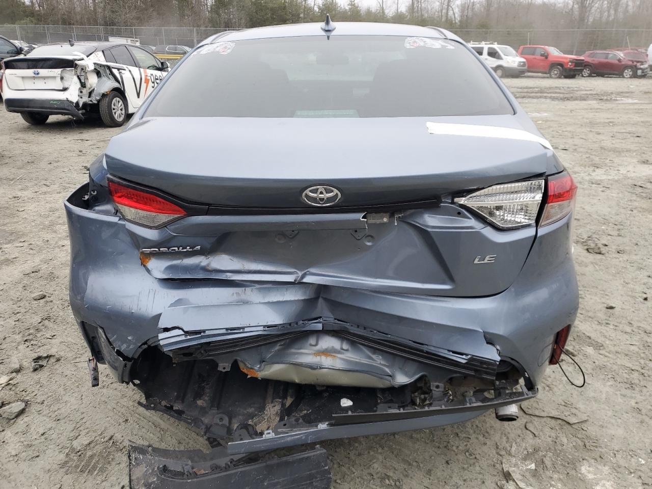 2020 TOYOTA COROLLA LE - Фото 6