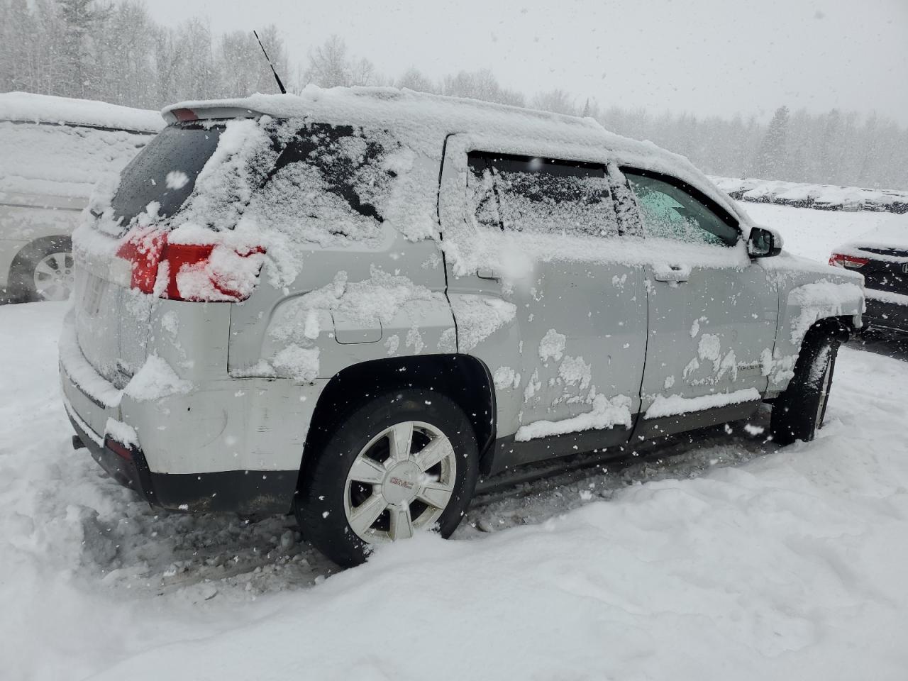 2012 GMC TERRAIN SL - Image 3