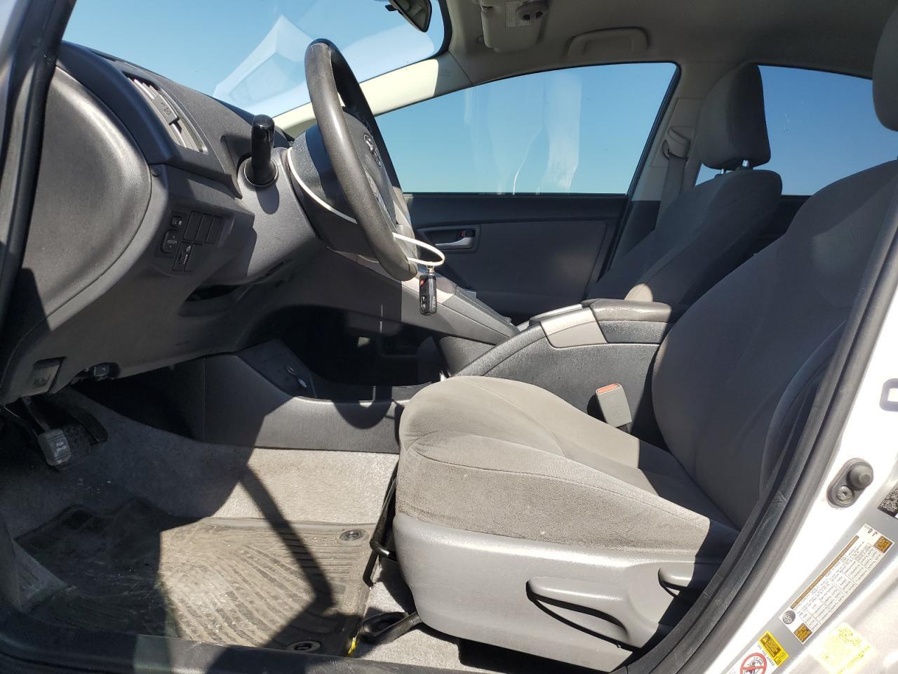 2015 TOYOTA PRIUS - Image 7