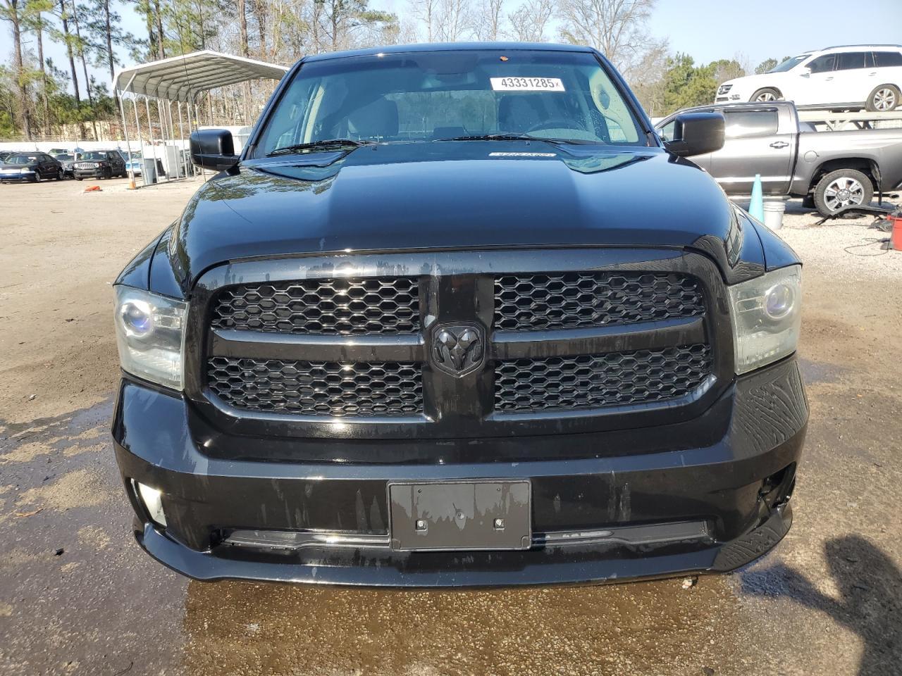 2014 RAM 1500 ST - Фото 5