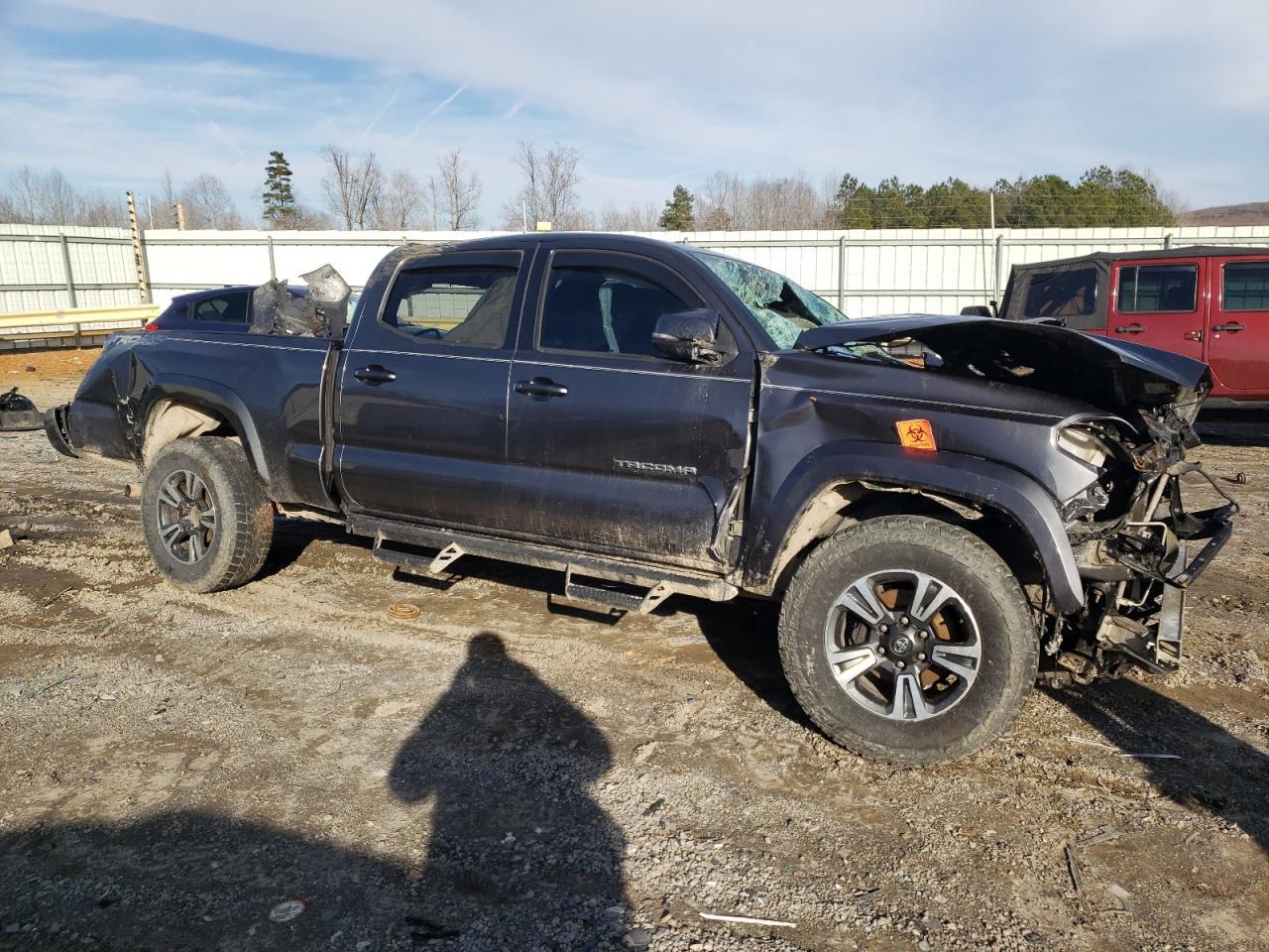 2017 TOYOTA TACOMA DOU - Фото 4