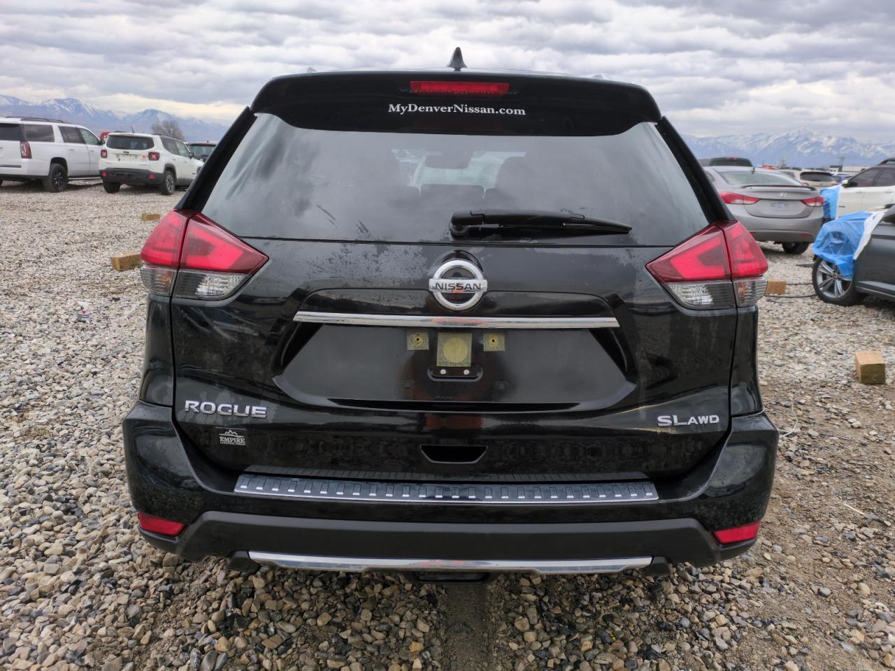 2017 NISSAN ROGUE S - Image 6