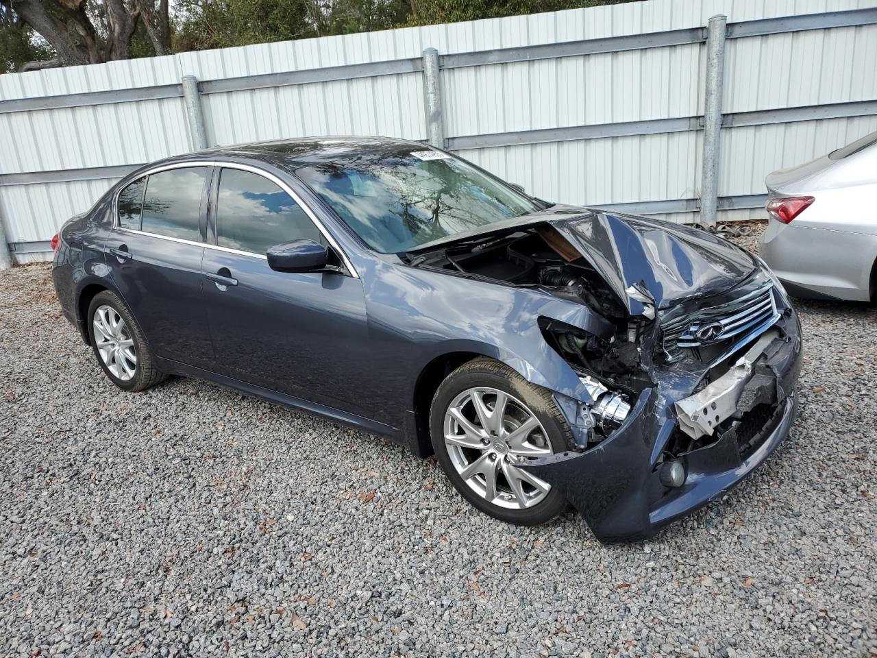 2012 INFINITI G37 - Image 4
