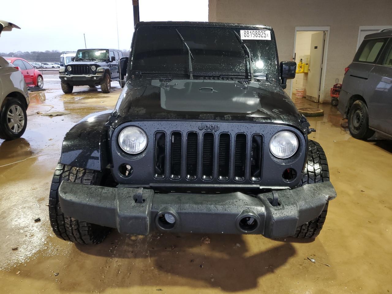 2014 JEEP WRANGLER U - Image 5