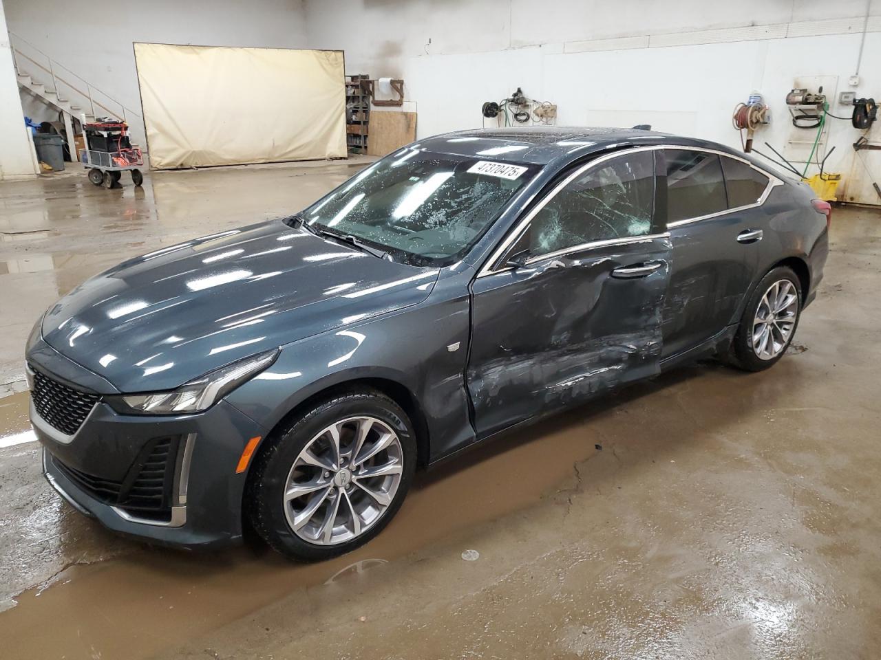 2022 CADILLAC CT5 PREMIU