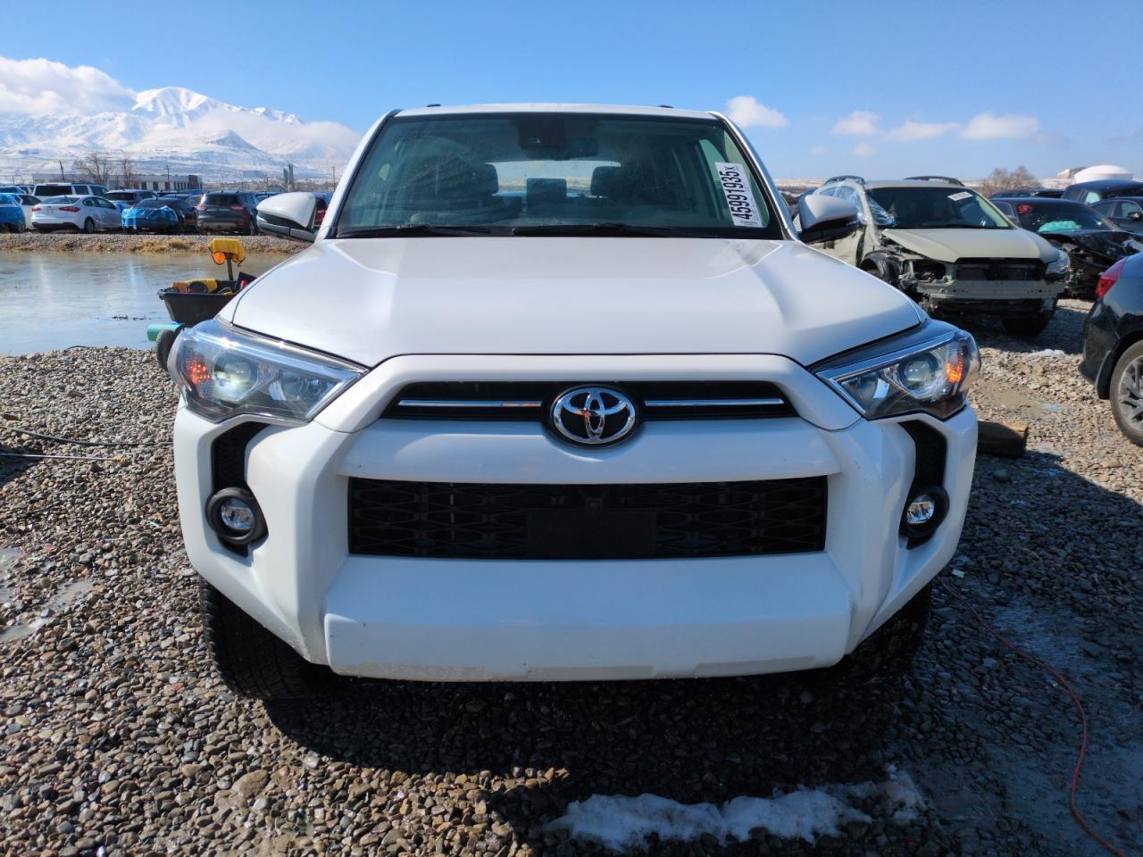 2024 TOYOTA 4RUNNER SR - Image 5