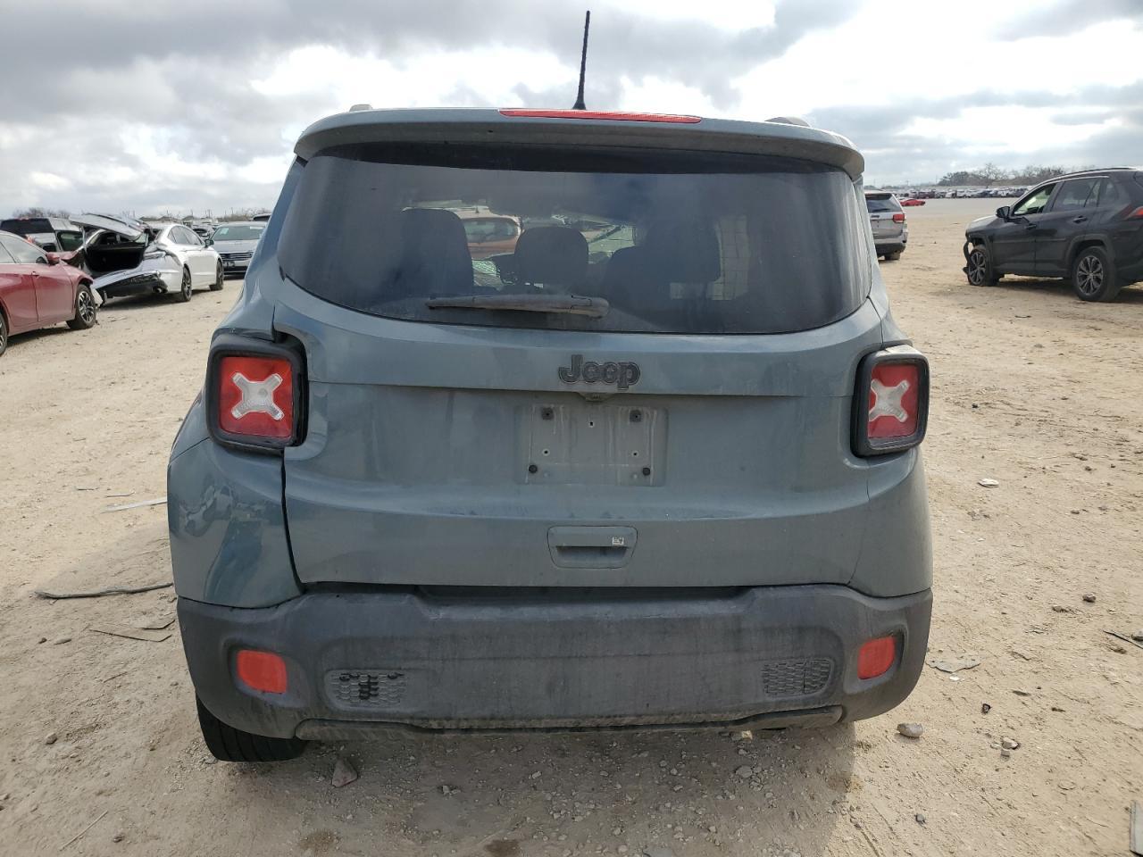 2018 JEEP RENEGADE L - Image 6