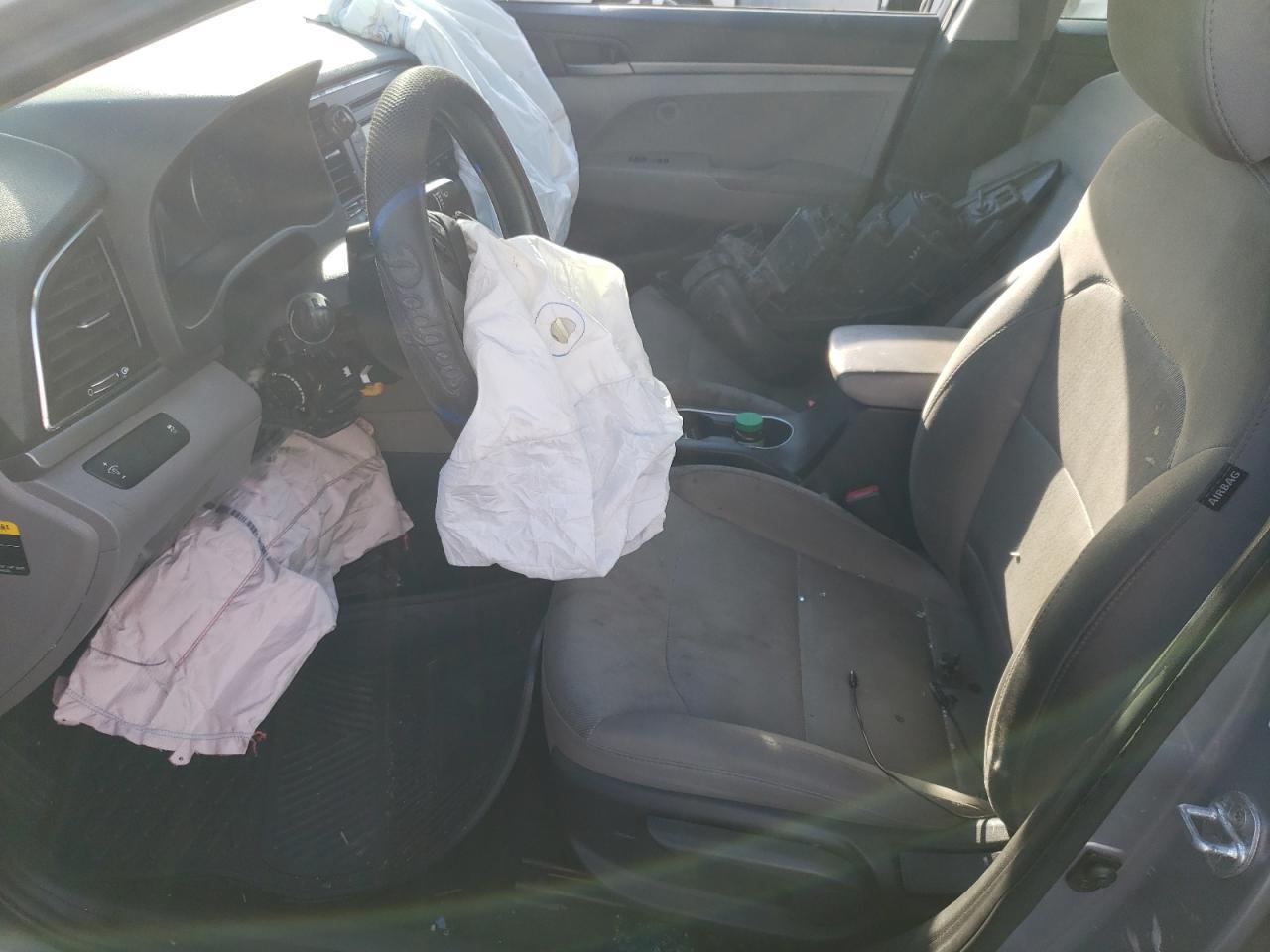 2017 HYUNDAI ELANTRA SE - Image 7