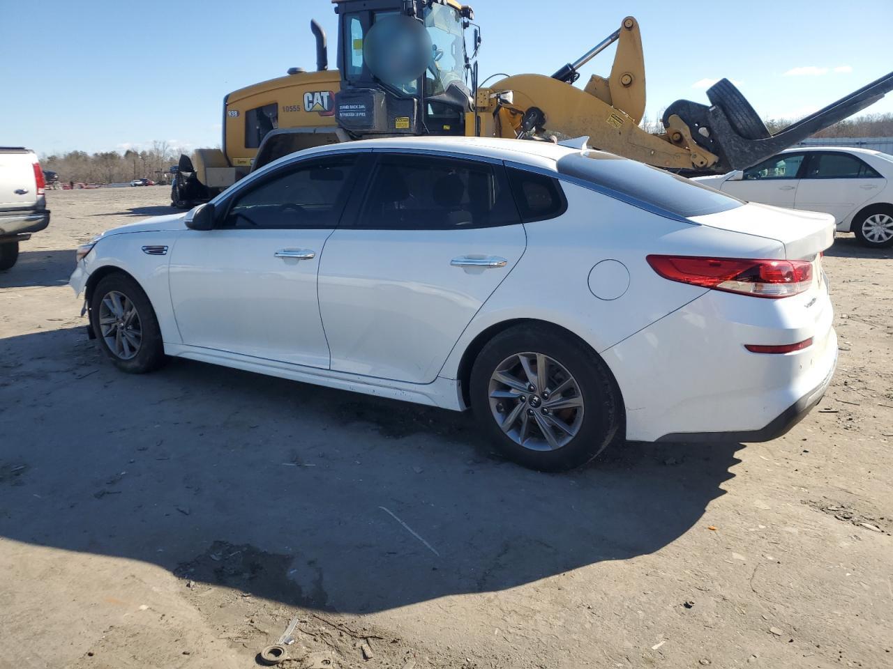2020 KIA OPTIMA LX - Фото 2