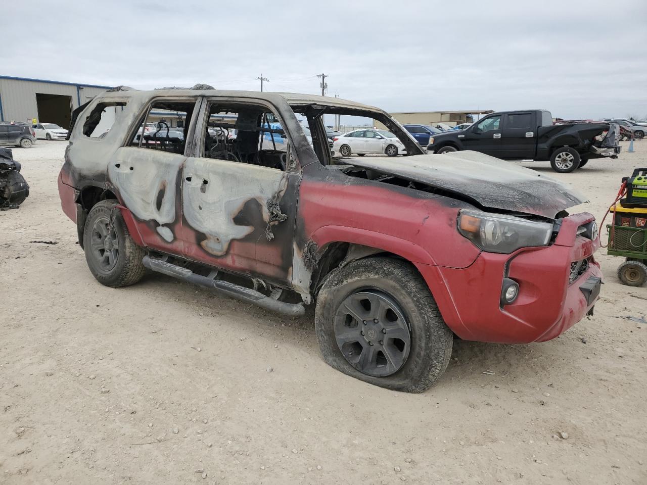 2024 TOYOTA 4RUNNER SR - Image 4