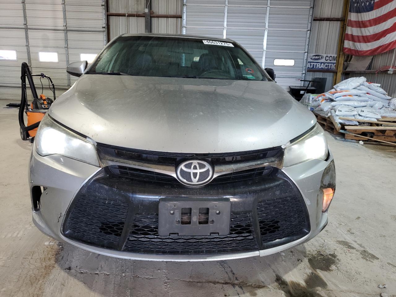 2015 TOYOTA CAMRY LE - Фото 5
