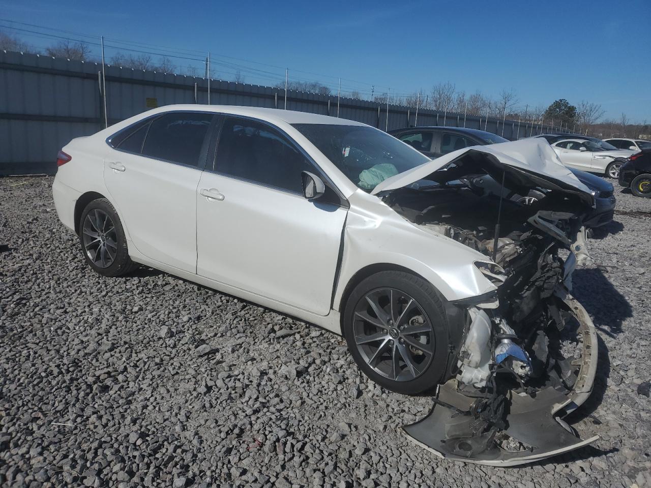 2017 TOYOTA CAMRY LE - Image 4