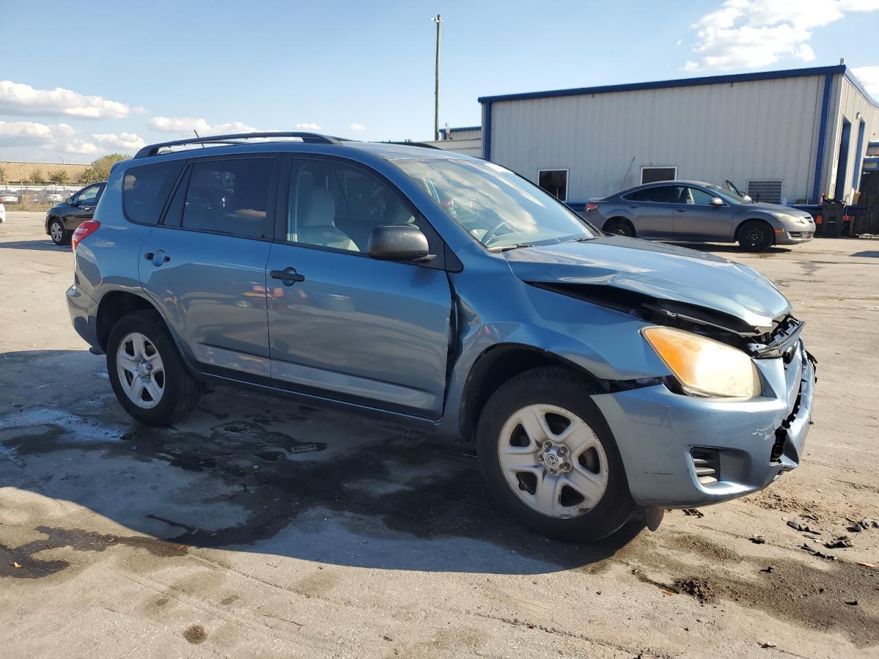 2011 TOYOTA RAV4 - Image 4