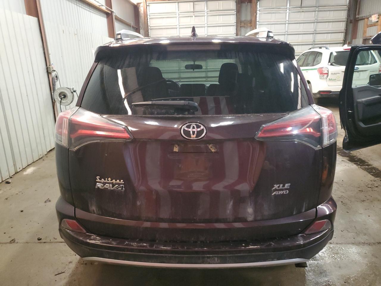 2016 TOYOTA RAV4 XLE - Image 6
