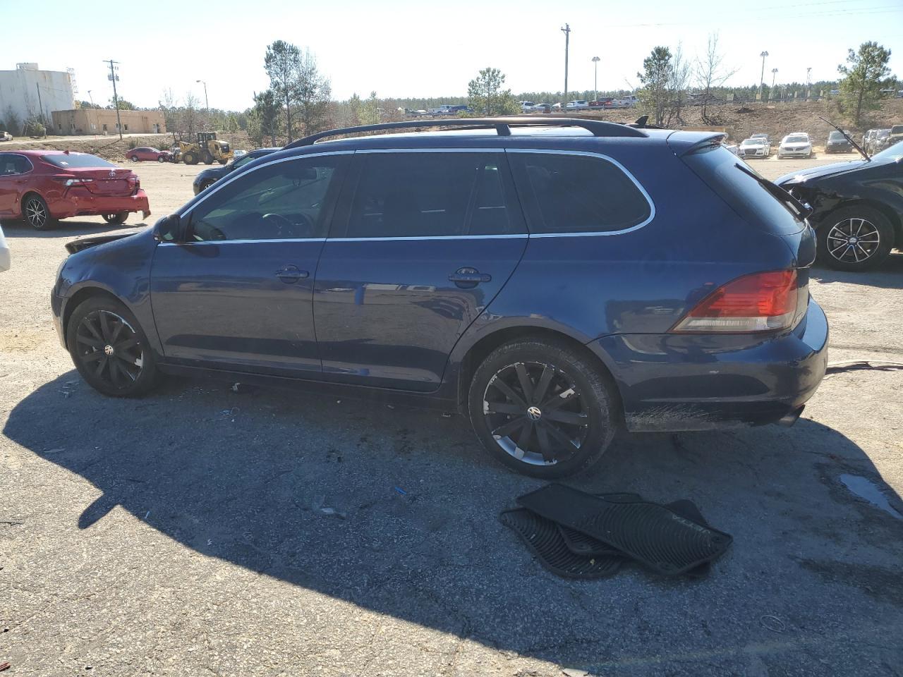 2013 VOLKSWAGEN JETTA TDI - Image 2